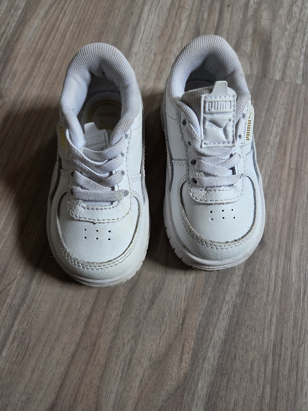 Puma Toddler Off-White Leather Sneakers with Subtle Yellow Accents